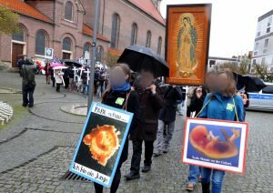 Protest gegen Schwangerschaftsabbrüche: Jedes Jahr gibt es in Münster einen "Marsch für das Leben" wie auf dieser Aufnahme aus dem Jahr 2014.